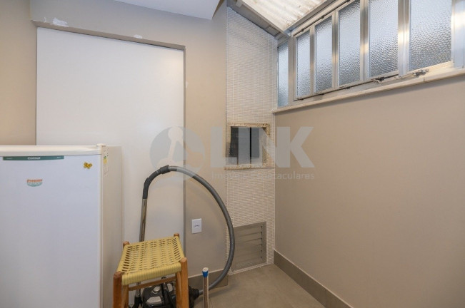 Imagem Apartamento com 3 Quartos à Venda, 126 m² em Moinhos De Vento - Porto Alegre