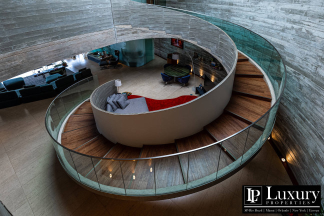 Imagem Casa de Condomínio com 5 Quartos à Venda, em Chácaras Alpina - Valinhos Imagem Casa de Condomínio com 5 Quartos à Venda, em Chácaras Alpina - Valinhos
