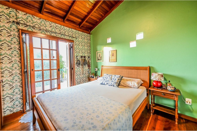 Imagem Casa com 4 Quartos à Venda, 200 m² em Santa Tereza - Porto Alegre Imagem Casa com 4 Quartos à Venda, 200 m² em Santa Tereza - Porto Alegre