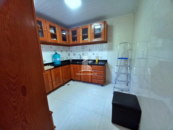 Imagem Casa com 2 Quartos à Venda, 180 m² em Manuel Dias Branco - Fortaleza Imagem Casa com 2 Quartos à Venda, 180 m² em Manuel Dias Branco - Fortaleza