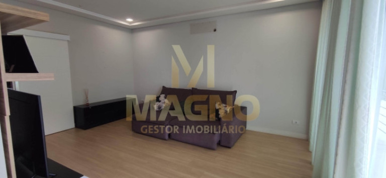 Imagem Sobrado com 4 Quartos à Venda, 272 m² em Recanto Tropical - Cascavel