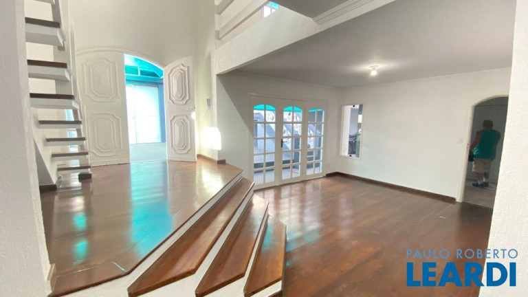 Imagem Casa com 3 Quartos à Venda, 373 m² em Parque Terra Nova - São Bernardo Do Campo Imagem Casa com 3 Quartos à Venda, 373 m² em Parque Terra Nova - São Bernardo Do Campo