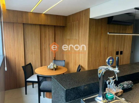 Imagem Apartamento com 3 Quartos à Venda, 200 m²