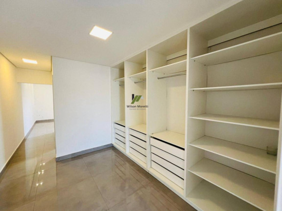 Imagem Casa de Condomínio com 3 Quartos à Venda, 210 m²