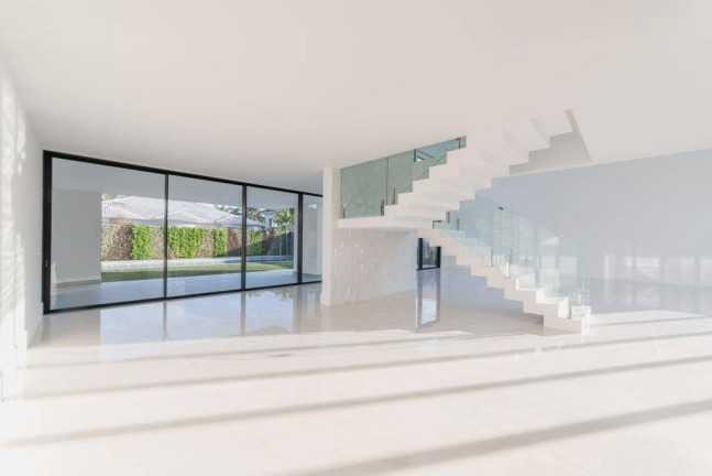Imagem Casa com 5 Quartos à Venda, 1.260 m² em Barra Da Tijuca - Rio De Janeiro