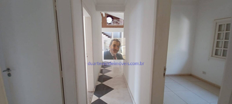 Imagem Chácara com 4 Quartos à Venda, 280 m² em Barueri Imagem Chácara com 4 Quartos à Venda, 280 m² em Barueri