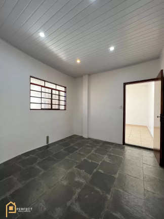 Imagem Casa com 5 Quartos à Venda, 280 m² em Alto Do Cristo - Taubaté Imagem Casa com 5 Quartos à Venda, 280 m² em Alto Do Cristo - Taubaté