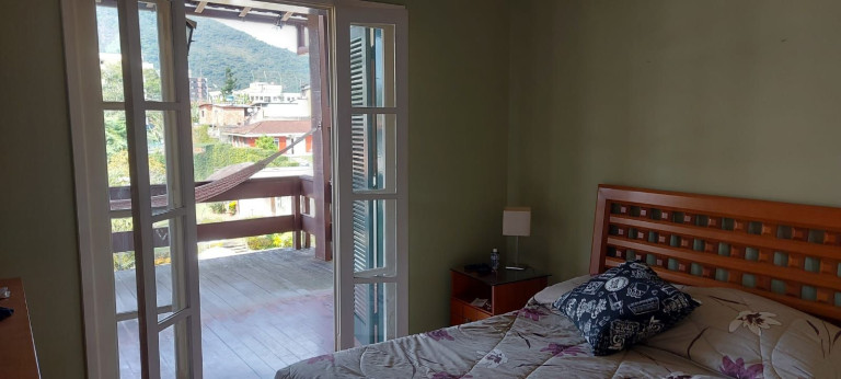 Imagem Casa com 4 Quartos à Venda, 250 m² em Alto - Teresópolis Imagem Casa com 4 Quartos à Venda, 250 m² em Alto - Teresópolis