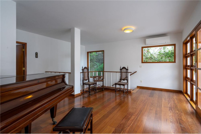 Imagem Casa com 4 Quartos à Venda, em Rolinópolis - São Paulo Imagem Casa com 4 Quartos à Venda, em Rolinópolis - São Paulo