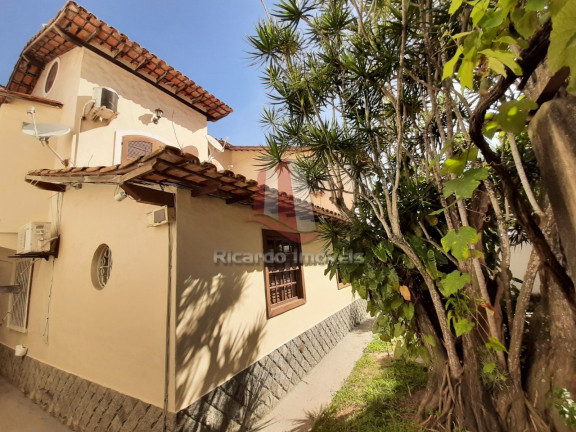 Imagem Imóvel com 3 Quartos à Venda, 150 m² em Braga - Cabo Frio Imagem Imóvel com 3 Quartos à Venda, 150 m² em Braga - Cabo Frio