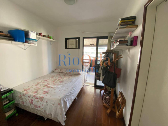 Imagem Apartamento com 3 Quartos à Venda, 126 m² em Barra Da Tijuca - Rio De Janeiro