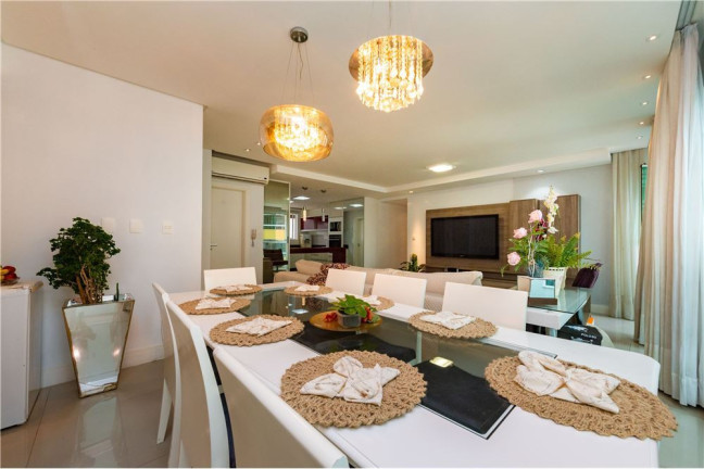 Imagem Apartamento com 4 Quartos à Venda, 168 m² em Centro - Balneário Camboriú Imagem Apartamento com 4 Quartos à Venda, 168 m² em Centro - Balneário Camboriú