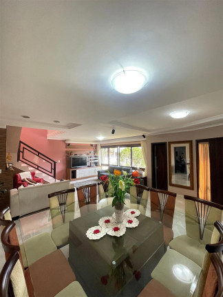 Imagem Casa com 4 Quartos à Venda, 240 m² em Centro - Torres