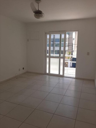 Imagem Casa com 3 Quartos à Venda, 209 m² em São Francisco - Niterói Imagem Casa com 3 Quartos à Venda, 209 m² em São Francisco - Niterói