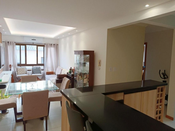 Imagem Imóvel com 2 Quartos à Venda, 71 m² em Jardim Botânico - Porto Alegre Imagem Imóvel com 2 Quartos à Venda, 71 m² em Jardim Botânico - Porto Alegre