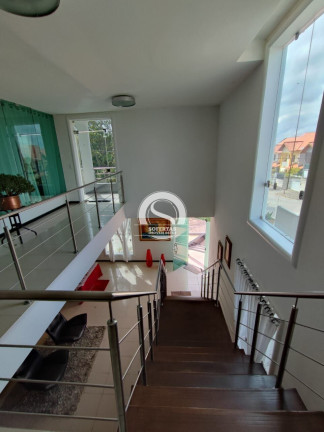 Imagem Casa com 3 Quartos à Venda, 496 m² Imagem Casa com 3 Quartos à Venda, 496 m²