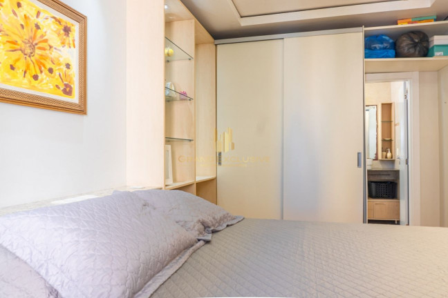 Imagem Cobertura com 4 Quartos à Venda, 130 m² em Centro - Balneário Camboriú Imagem Cobertura com 4 Quartos à Venda, 130 m² em Centro - Balneário Camboriú