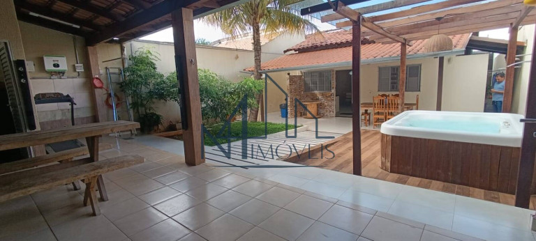 Imagem Casa com 3 Quartos à Venda, 348 m² em Cardoso Continuação - Aparecida De Goiânia Imagem Casa com 3 Quartos à Venda, 348 m² em Cardoso Continuação - Aparecida De Goiânia