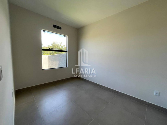 Imagem Casa com 3 Quartos à Venda, 90 m² em Cambiju - Itapoá