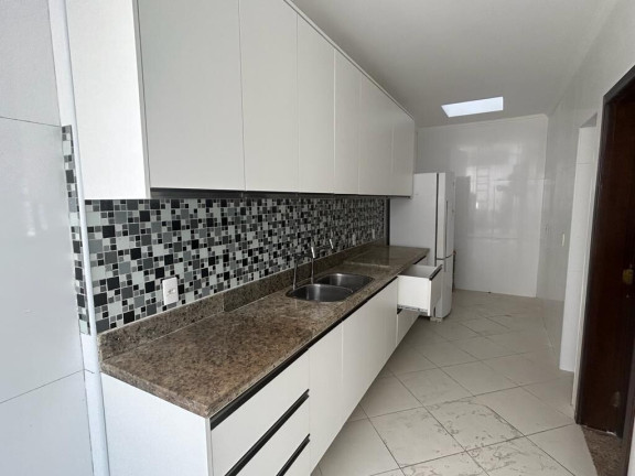 Imagem Casa com 3 Quartos à Venda, 155 m² em Aparecida - Santos