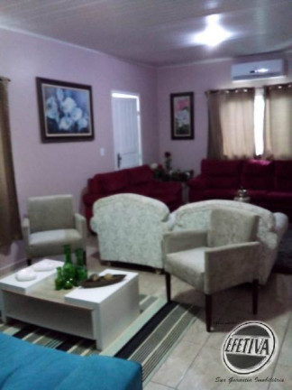 Imagem Casa com 6 Quartos à Venda, 135 m² em Perequê - Matinhos Imagem Casa com 6 Quartos à Venda, 135 m² em Perequê - Matinhos