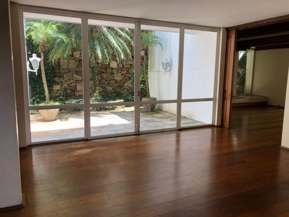 Imagem Sobrado com 4 Quartos à Venda ou Locação, 550 m² em Pacaembu - São Paulo Imagem Sobrado com 4 Quartos à Venda ou Locação, 550 m² em Pacaembu - São Paulo