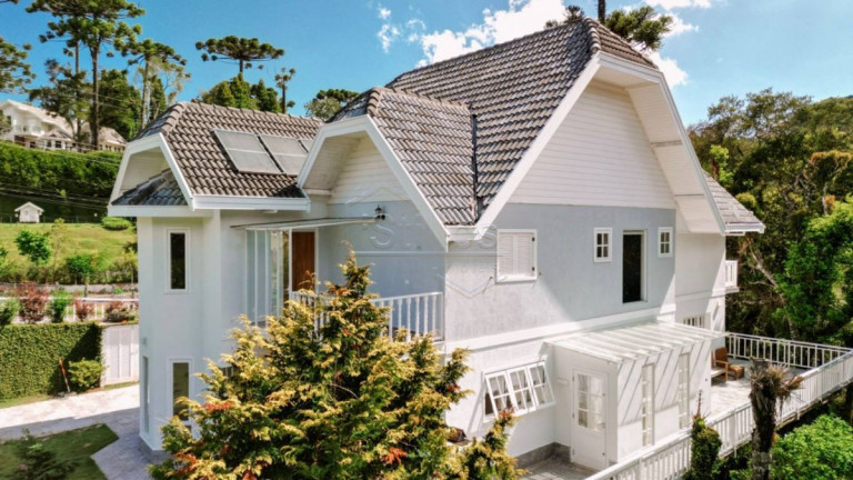 Imagem Casa de Condomínio com 5 Quartos à Venda, 203 m² em Campos Do Jordão Imagem Casa de Condomínio com 5 Quartos à Venda, 203 m² em Campos Do Jordão