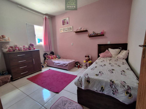 Imagem Casa com 3 Quartos à Venda, 200 m² Imagem Casa com 3 Quartos à Venda, 200 m²