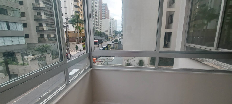 Imagem Apartamento com 3 Quartos à Venda, 96 m² em Centro - Florianópolis Imagem Apartamento com 3 Quartos à Venda, 96 m² em Centro - Florianópolis