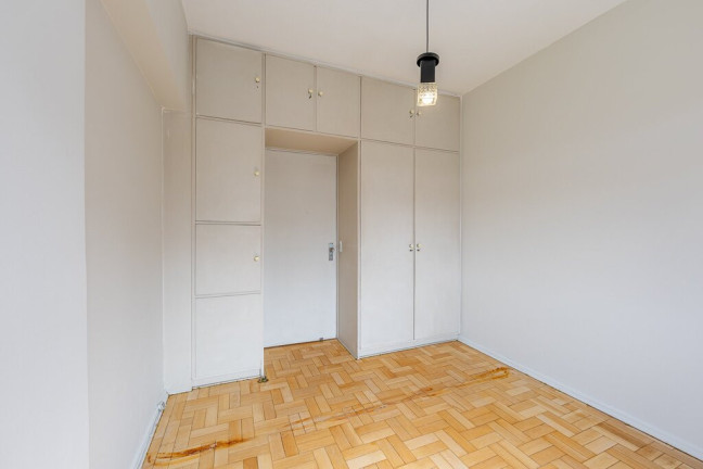 Imagem Apartamento com 2 Quartos à Venda, 100 m² em Moinhos De Vento - Porto Alegre Imagem Apartamento com 2 Quartos à Venda, 100 m² em Moinhos De Vento - Porto Alegre