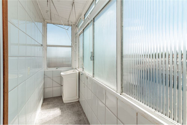 Imagem Imóvel com 2 Quartos à Venda, em Passo Da Areia - Porto Alegre Imagem Imóvel com 2 Quartos à Venda, em Passo Da Areia - Porto Alegre