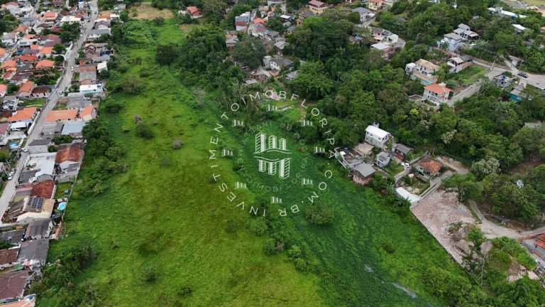 Imóvel com 1 Quarto à Venda, 66.000 m² em Sambaqui - Florianópolis