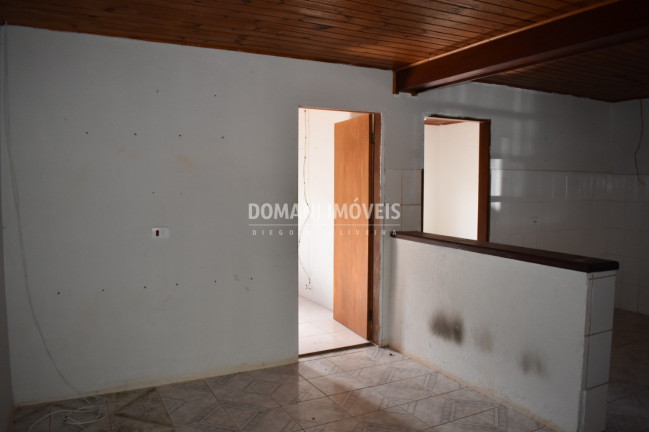 Imagem Casa com 2 Quartos à Venda, 175 m² em Região Da Abernéssia - Campos Do Jordão Imagem Casa com 2 Quartos à Venda, 175 m² em Região Da Abernéssia - Campos Do Jordão