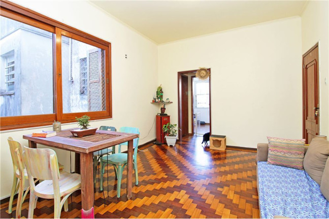 Imagem Imóvel com 2 Quartos à Venda, em Santana - Porto Alegre Imagem Imóvel com 2 Quartos à Venda, em Santana - Porto Alegre