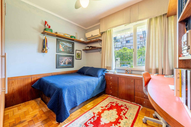 Imagem Casa com 3 Quartos à Venda, 350 m² em Chácara Das Pedras - Porto Alegre Imagem Casa com 3 Quartos à Venda, 350 m² em Chácara Das Pedras - Porto Alegre