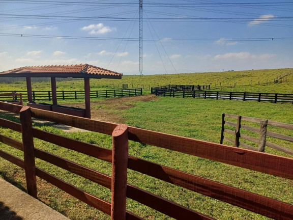 Chácara com 1 Quarto à Venda, 100 m² em Centro - Guaratinguetá