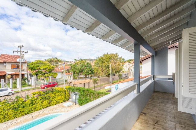 Imagem Casa com 4 Quartos à Venda, 285 m² em Espírito Santo - Porto Alegre