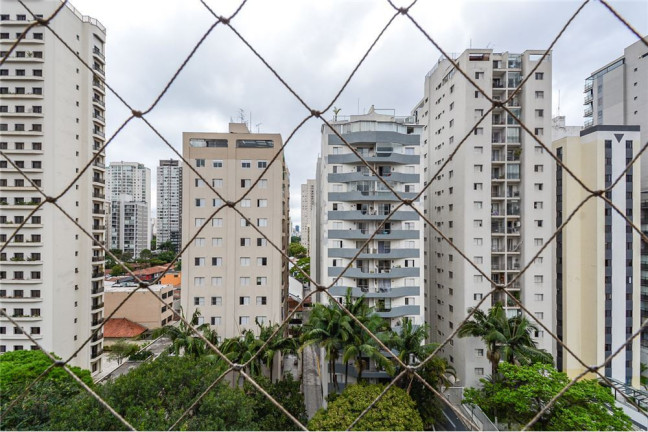 Imagem Imóvel com 3 Quartos à Venda, em Vila Olímpia - São Paulo Imagem Imóvel com 3 Quartos à Venda, em Vila Olímpia - São Paulo