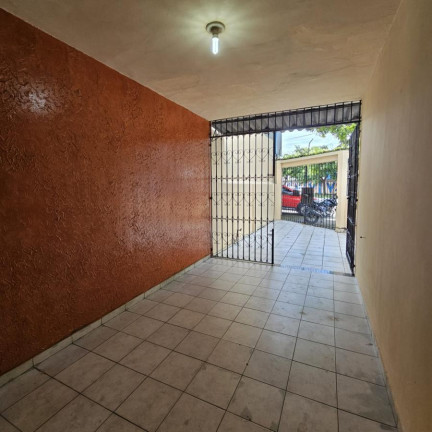 Imagem Casa com 2 Quartos para Alugar, 75 m² em Sacramenta - Belém