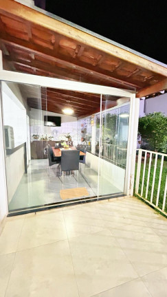 Imagem Casa com 3 Quartos à Venda, 250 m² Imagem Casa com 3 Quartos à Venda, 250 m²