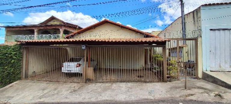 Imagem Casa com 2 Quartos à Venda, 105 m² em Planalto - Belo Horizonte Imagem Casa com 2 Quartos à Venda, 105 m² em Planalto - Belo Horizonte