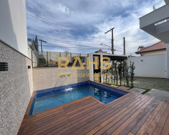 Imagem Casa com 3 Quartos à Venda, 150 m² em América - Joinville Imagem Casa com 3 Quartos à Venda, 150 m² em América - Joinville