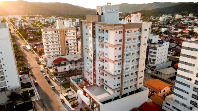 Apartamento com 2 Quartos à Venda, 116 m² em Gravatá - Navegantes