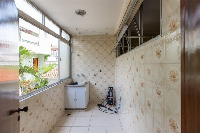 Imagem Casa com 4 Quartos à Venda,  em Vila Ipojuca - São Paulo