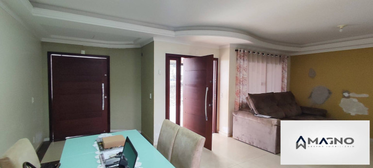 Imagem Casa com 4 Quartos à Venda, 257 m² em Centro - Cascavel