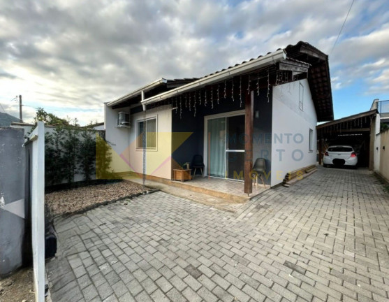 Imagem Casa com 2 Quartos à Venda, 76 m² em Warnow - Indaial Imagem Casa com 2 Quartos à Venda, 76 m² em Warnow - Indaial