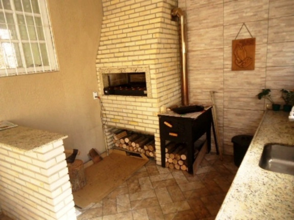 Imagem Casa com 3 Quartos à Venda, 199 m² em Jardim Itu - Porto Alegre