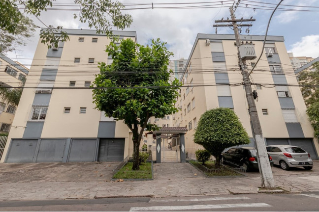 Imagem Imóvel com 1 Quarto à Venda, 31 m² em Passo Da Areia - Porto Alegre Imagem Imóvel com 1 Quarto à Venda, 31 m² em Passo Da Areia - Porto Alegre
