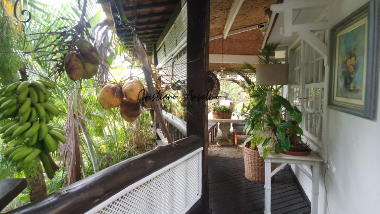 Imagem Casa com 3 Quartos à Venda, 250 m² em Ilhabela Imagem Casa com 3 Quartos à Venda, 250 m² em Ilhabela