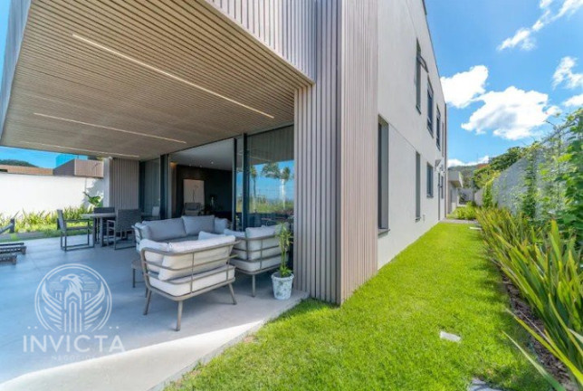 Imagem Casa com 5 Quartos à Venda, 458 m² em Praia Do Estaleiro - Balneário Camboriú Imagem Casa com 5 Quartos à Venda, 458 m² em Praia Do Estaleiro - Balneário Camboriú